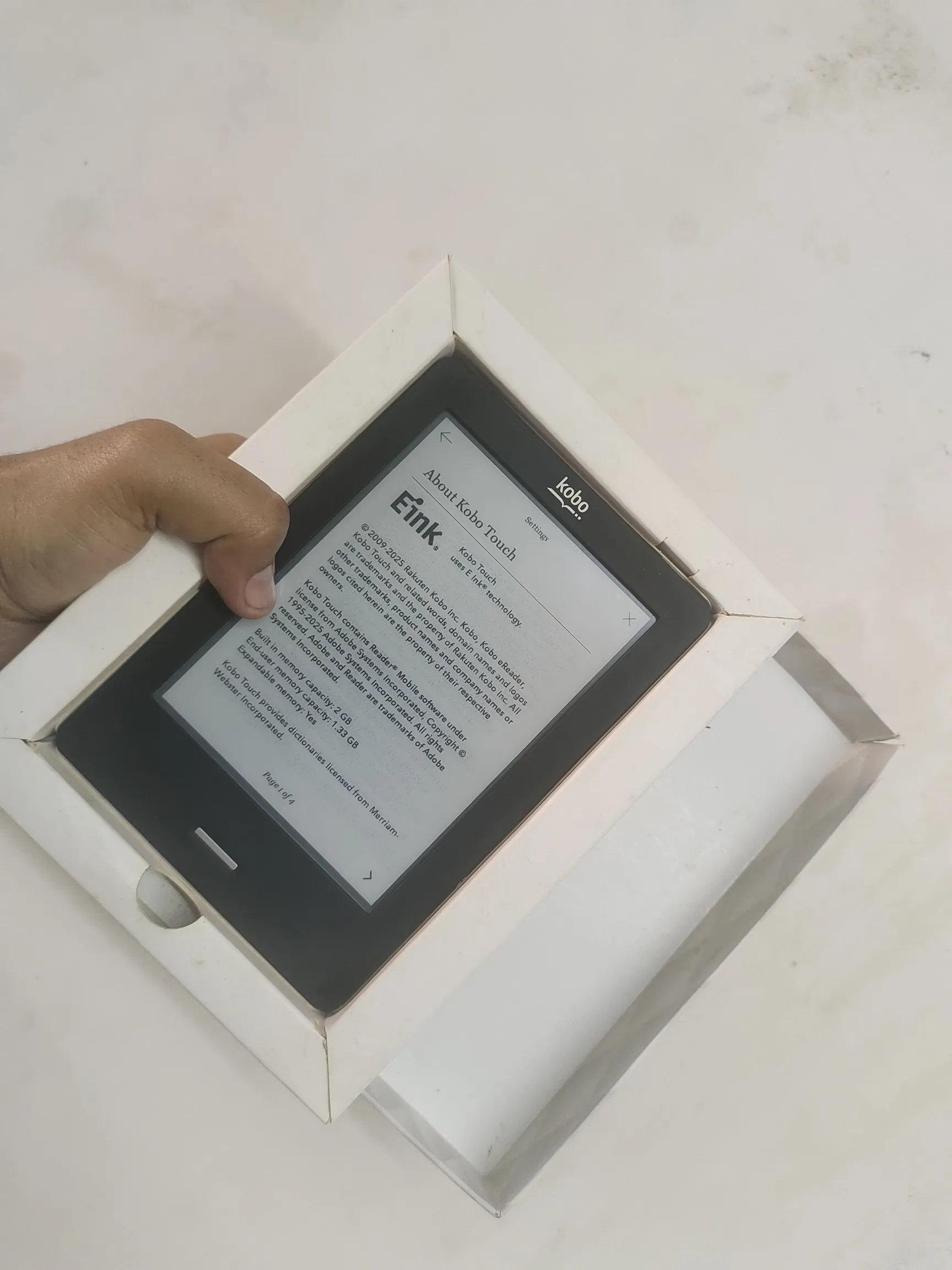 Buy used Kobo Touch Working Condition Ereader Black online on Resellpur