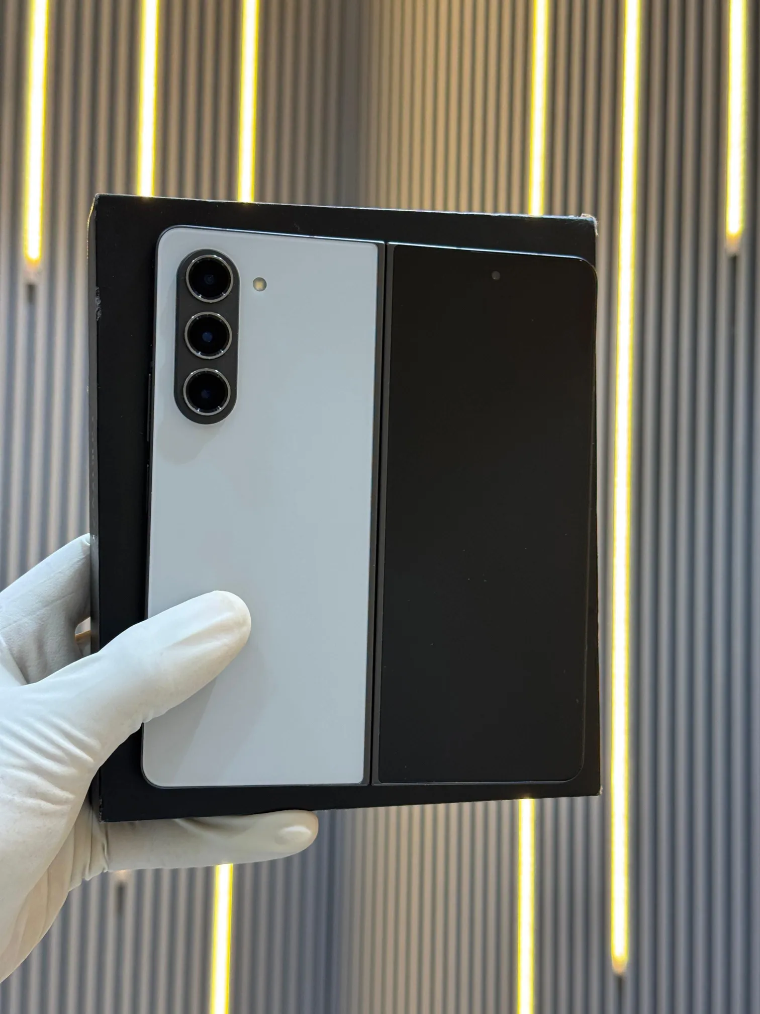 Samsung Fold 5 - 512GB/12GB RAM, Brand New Condition