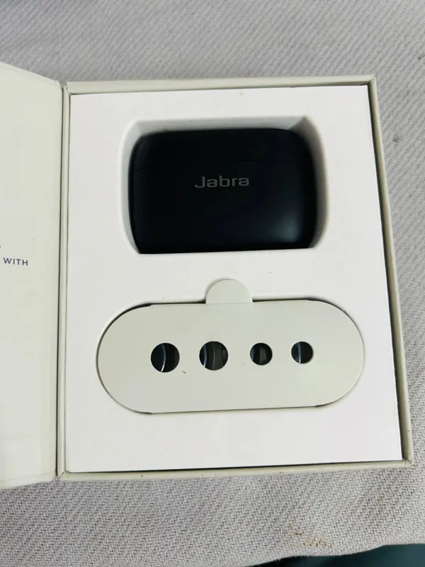 Buy used Jabra Elite 85t Like New Wireless Earbuds Black online on Resellpur