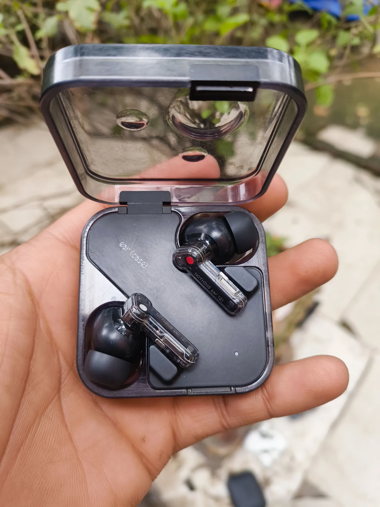 Buy used Nothing ear 2 online on Resellpur