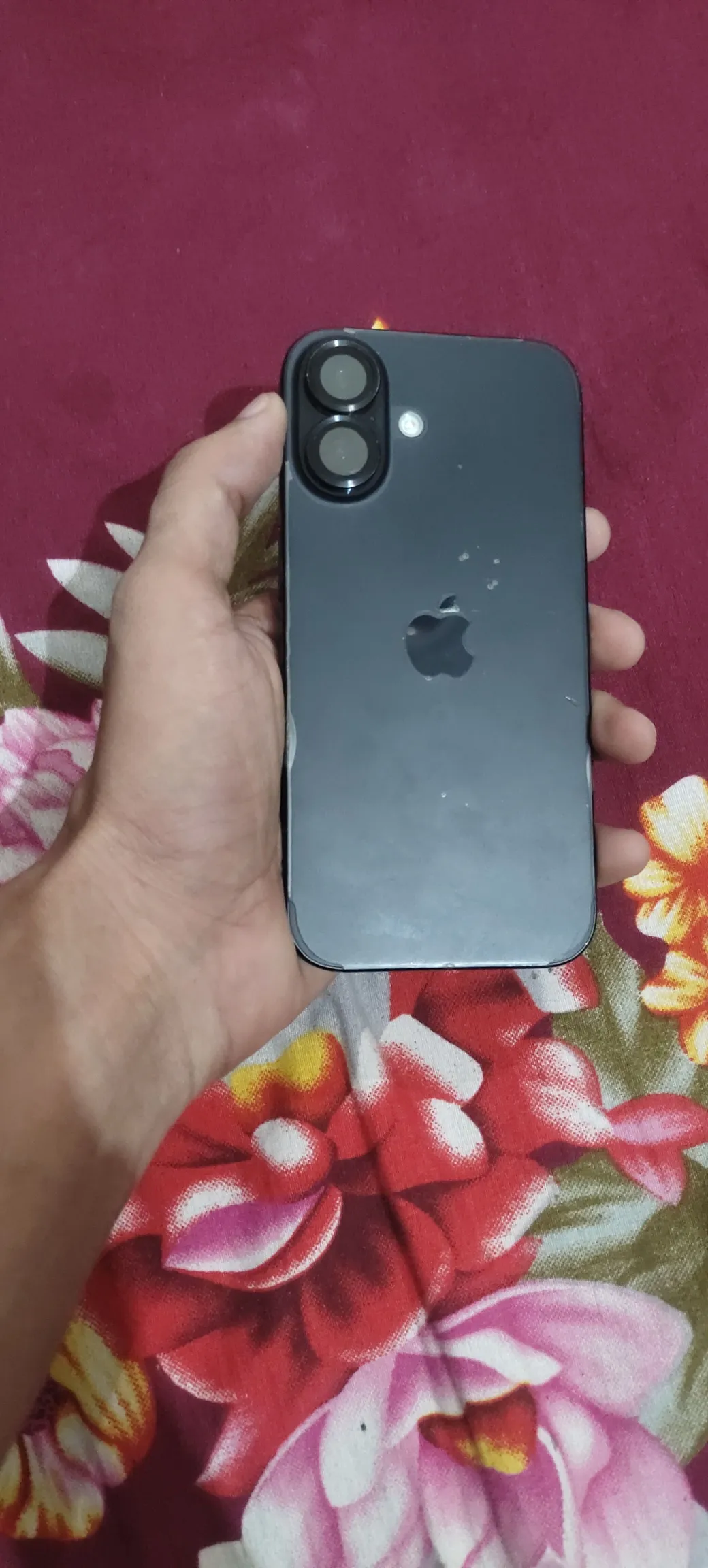 Buy used Apple Iphone 16 Black 128GB Good Condition 89% Battery online on Resellpur