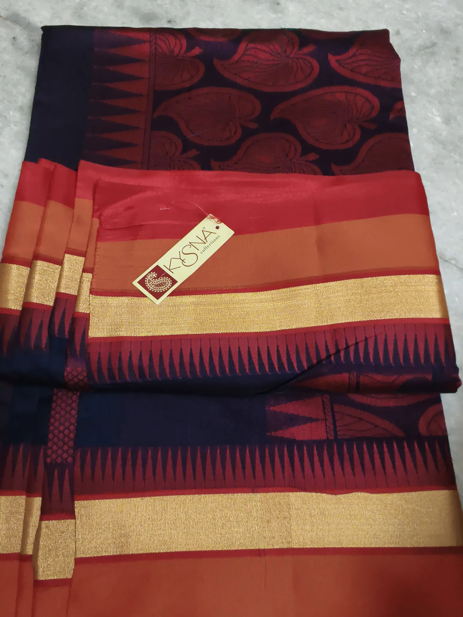 Buy used KYSNA New Women Saree Red And Navy Free Elegant Design online on Resellpur