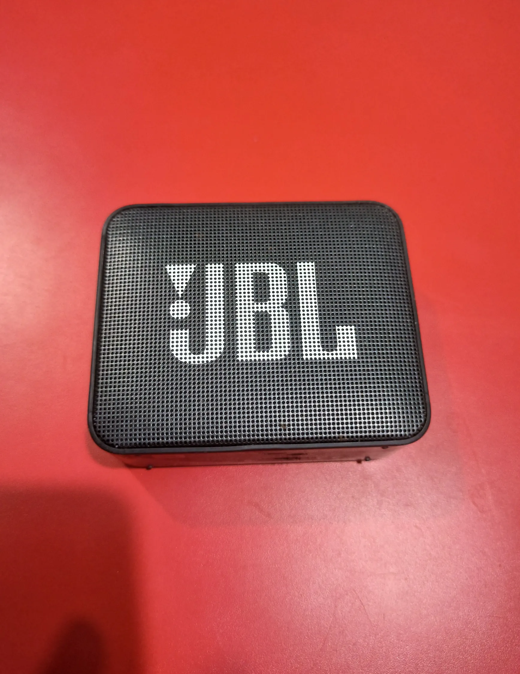 Buy used JBL Go 2 Good Condition Wireless Bluetooth Speaker Black online on Resellpur