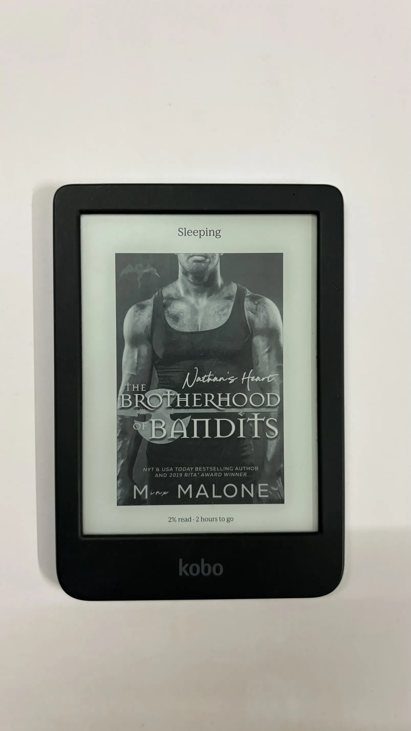 Buy used Kobo Clara BW 16GB E-reader 6" E Ink Waterproof Comfortlight PRO online on Resellpur
