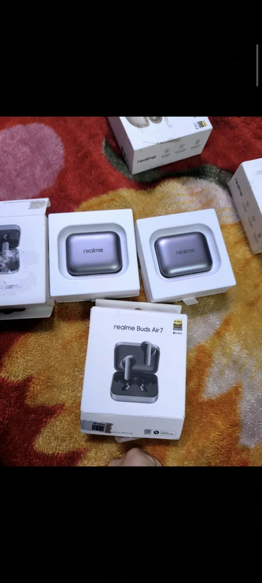 Buy used Realme Buds Air 7 | Like New | Wireless Earbuds | Grey | Best Sound Quality online on Resellpur