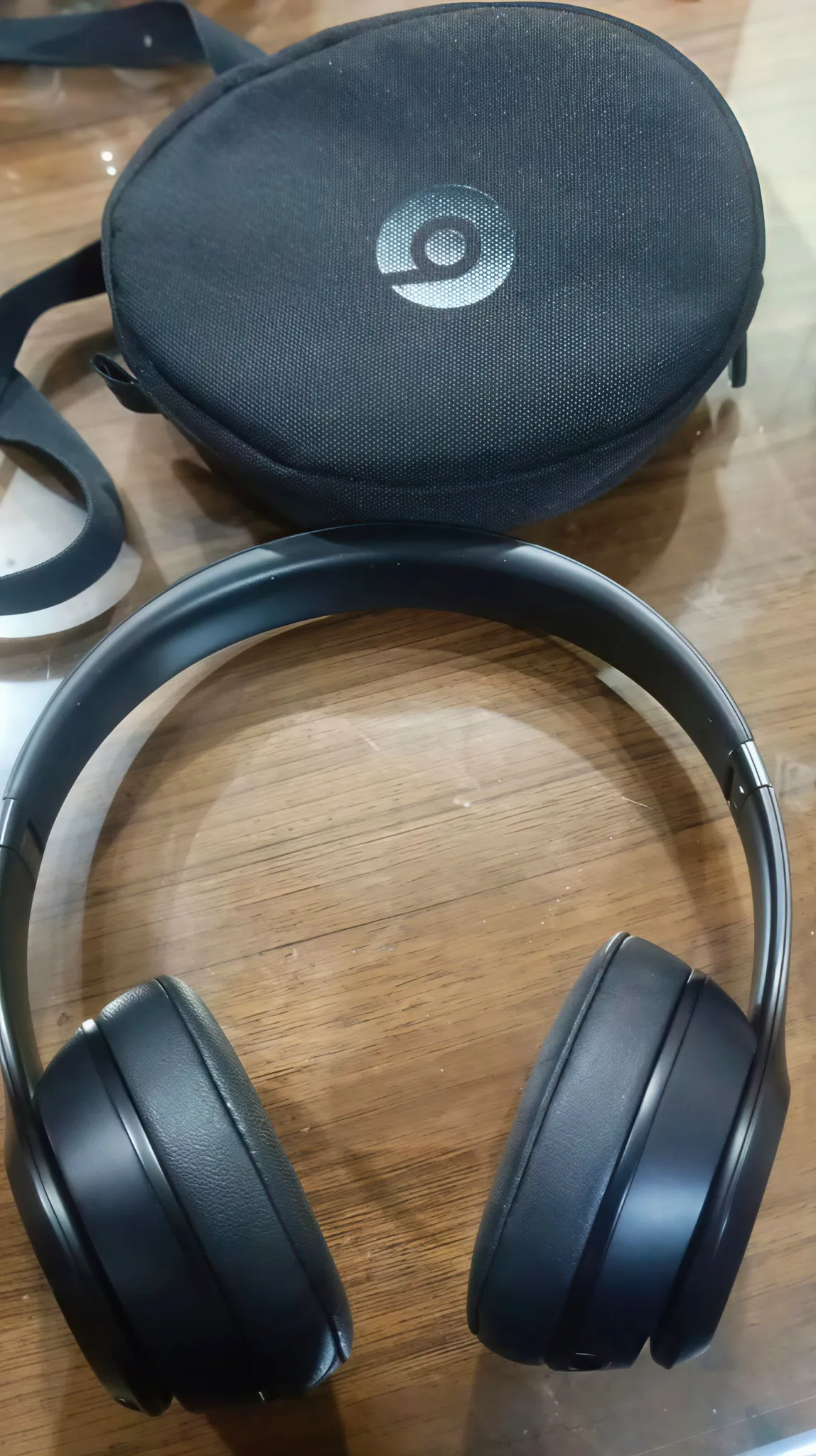 Buy used Beats Solo 3 - Unused - Headphones - Black online on Resellpur