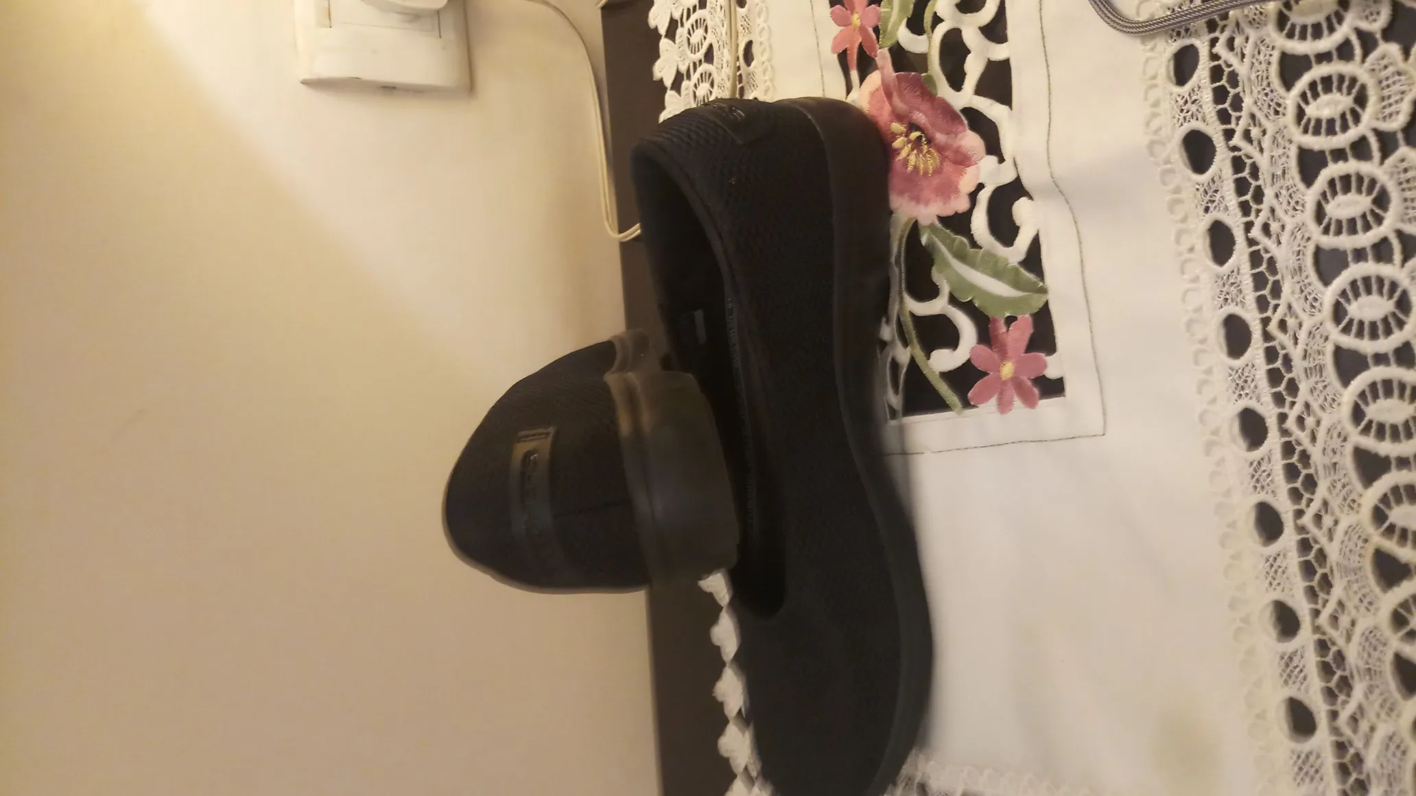 Skechers Unisex UK6 Air Cooled Archfit Sneakers - Grey