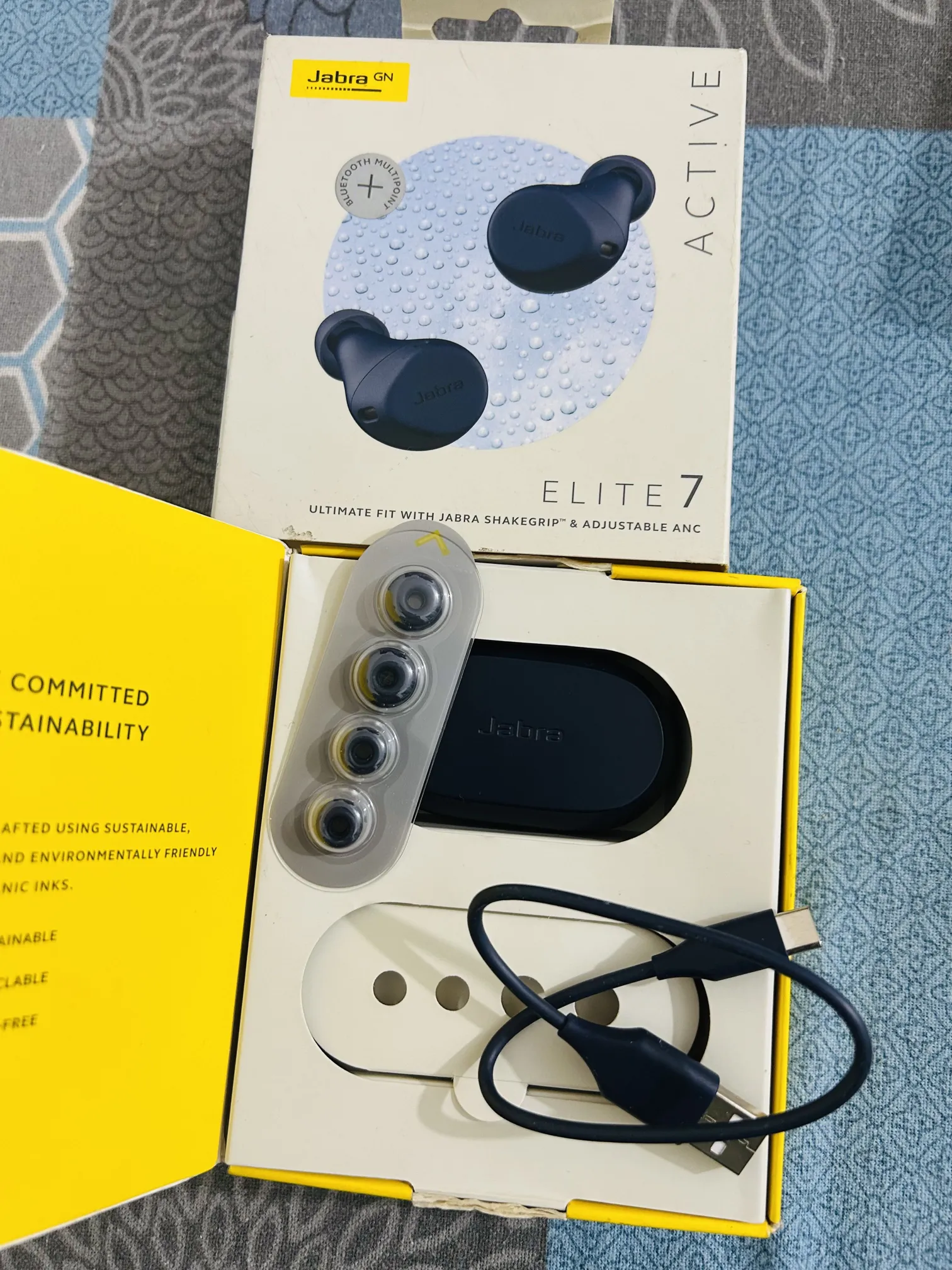 Sold second hand Jabra Elite 7 Active Dark Blue Wireless Earbuds With ANC on Resellpur