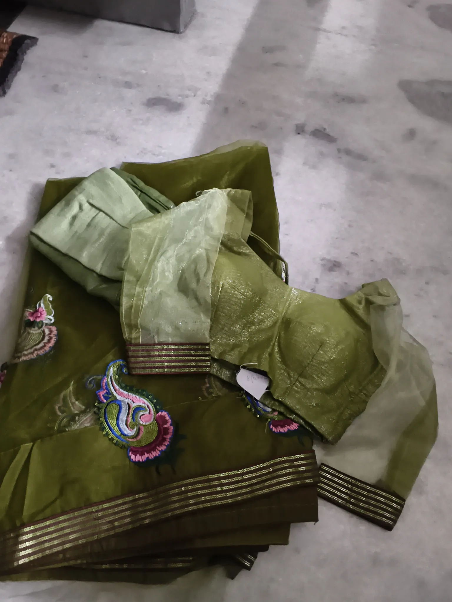 Buy used Net Saree With Stitched Blouse In Olive Green - Free Size online on Resellpur