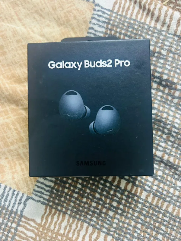 Buy used Samsung Galaxy Buds2 Pro - Used - Unisex - Earbuds - Black - online on Resellpur