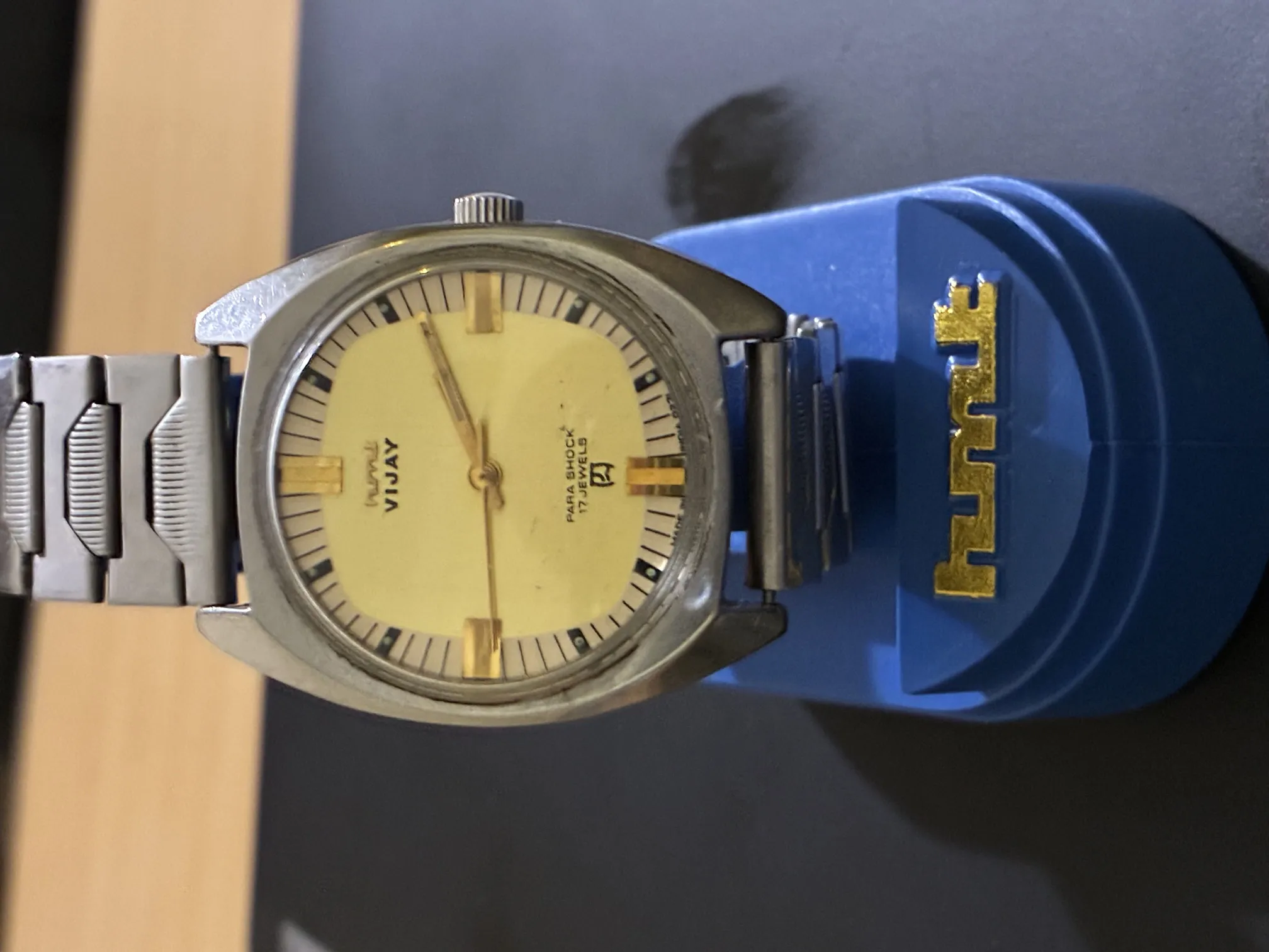 Buy used HMT Vijay Vintage Mechanical Men's Wristwatch 17 Jewels online on Resellpur