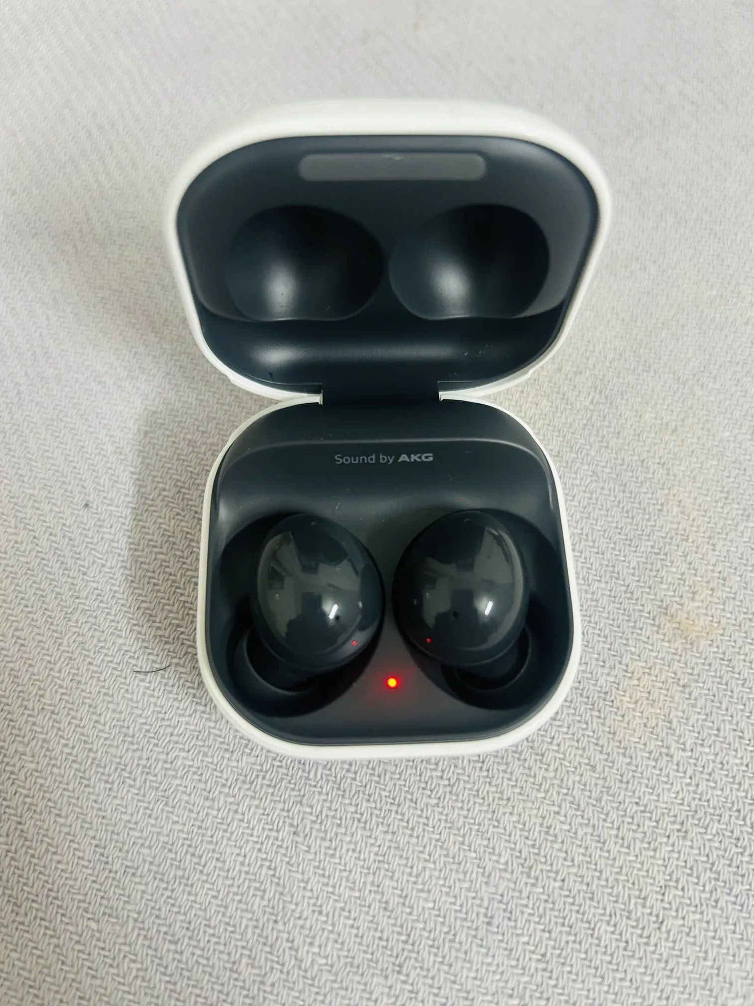 Buy used Samsung Galaxy Buds2 Good Condition White Dark Grey Wireless Earbuds online on Resellpur
