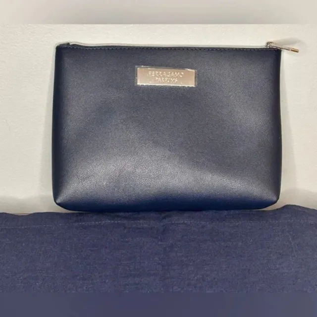 Buy used Ferragamo Parfums X Air India Very Good Travel Pouch Navy/black Lightweight Durable online on Resellpur