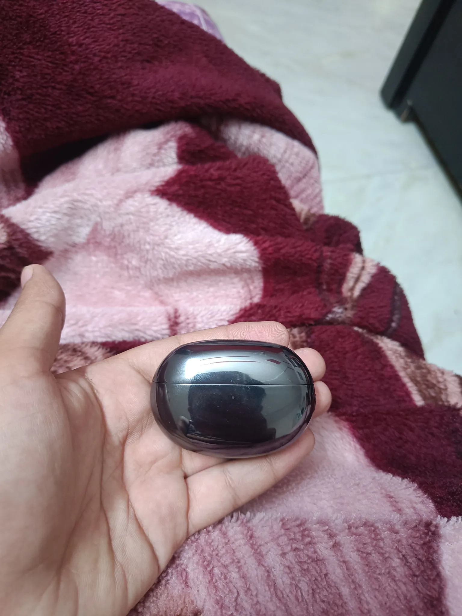 Buy used Realme buds air 5pro online on Resellpur