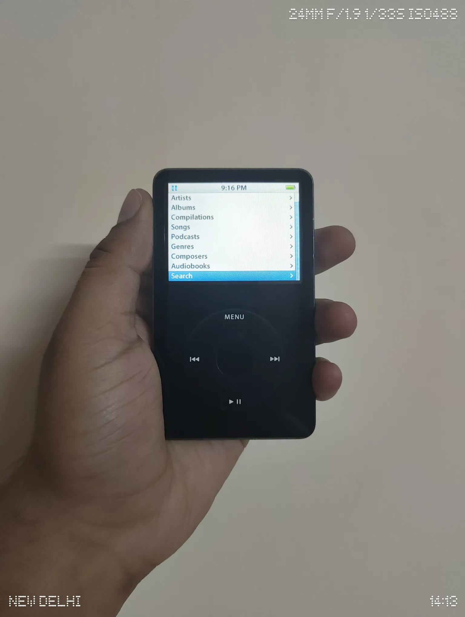 Buy used Apple Ipod 5th Generation 30GB Black With Original Cable & Sealed Charger online on Resellpur