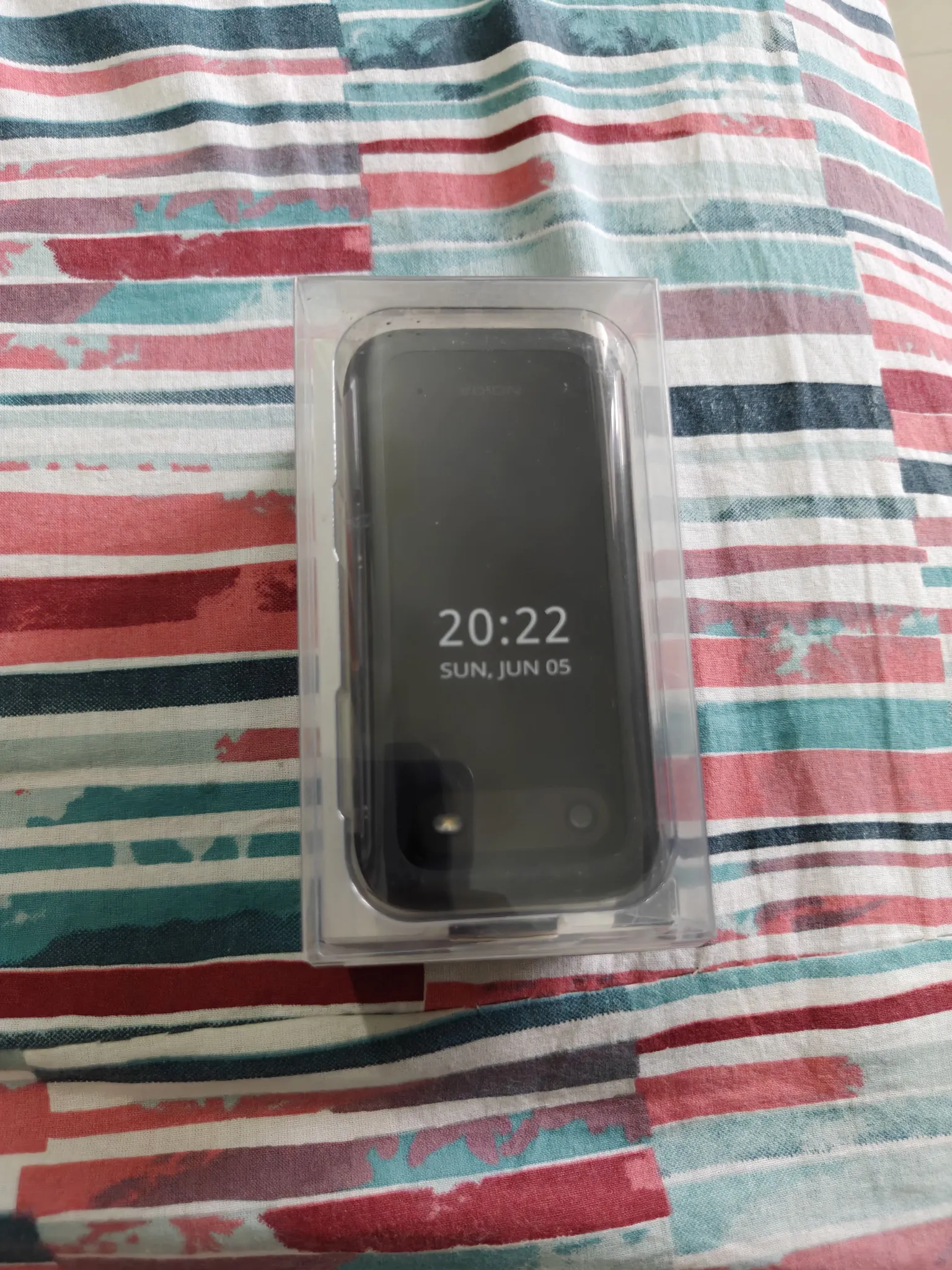 Buy used Nokia 2660 Flip Black Keypad Phone New Sealed online on Resellpur
