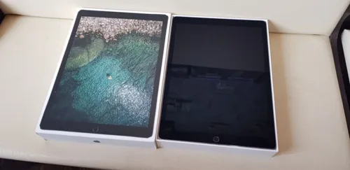 Buy used Apple Ipad Pro 12.9 Inch 2nd Gen Wifi 256GB Space Gray With Leather Cover online on Resellpur