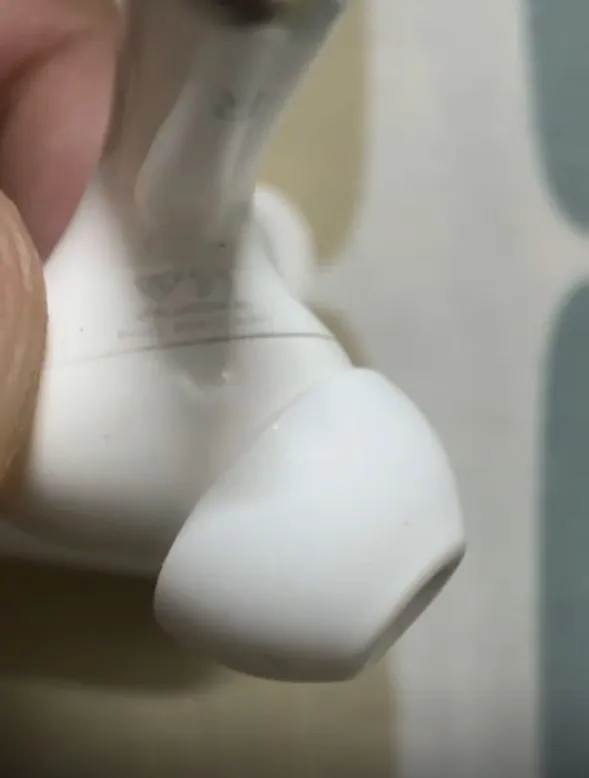 Apple Airpods Pro 2 Left Ear Tip - Refurbished Silicone Replacement