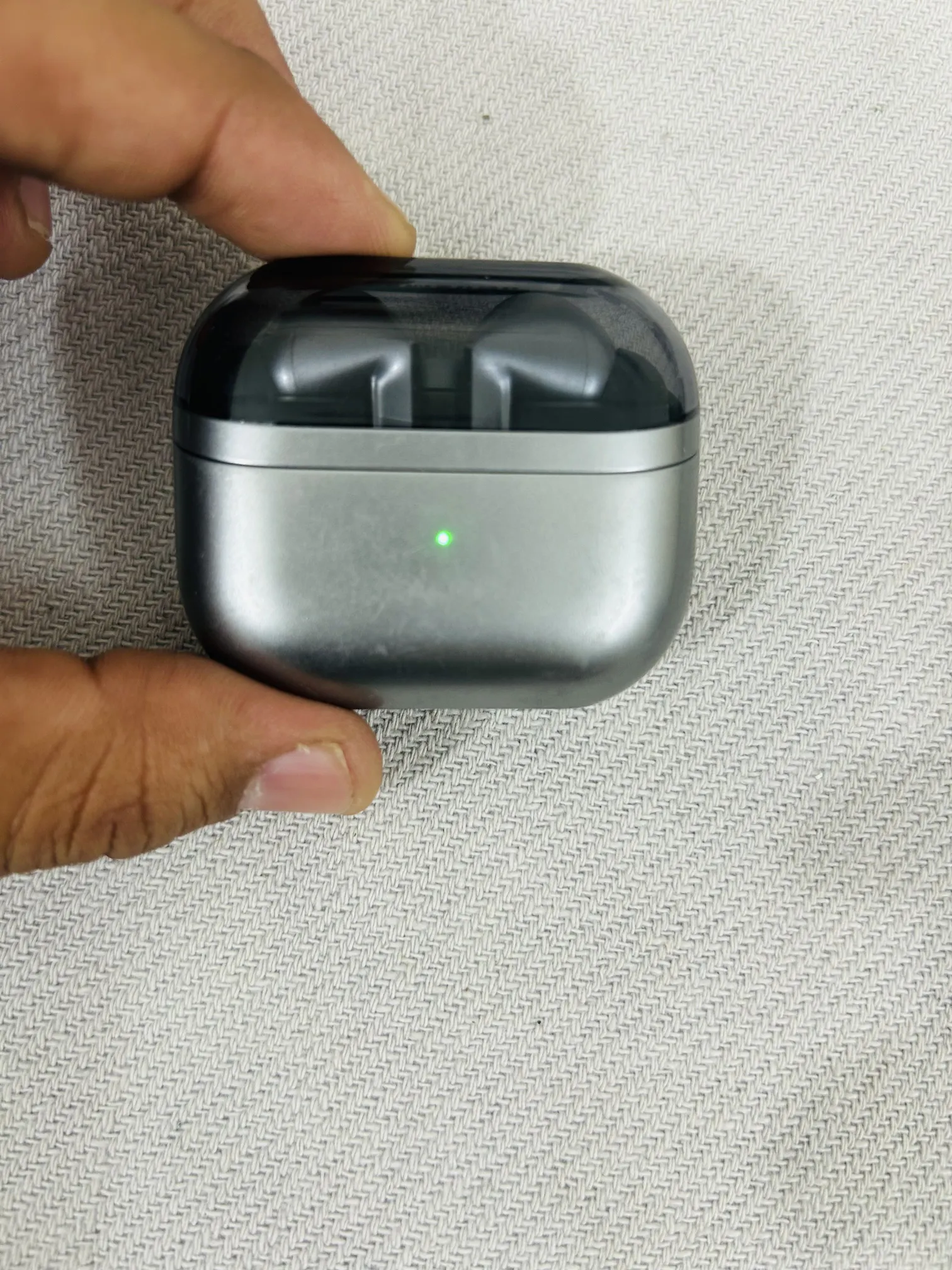 Buy used Samsung Galaxy Buds3 Pro - Used - Wireless Earbuds - Gray - Good Sound Quality online on Resellpur