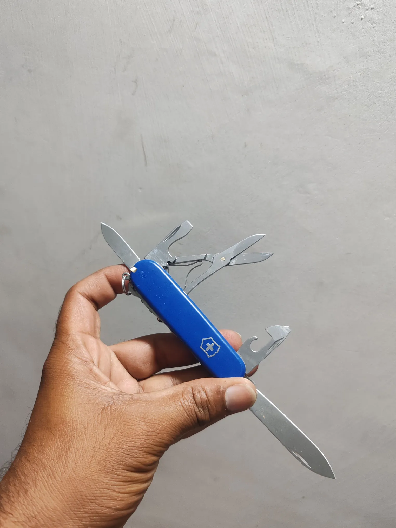 Buy used Victorinox Climber Swiss Army Knife Preloved Blue online on Resellpur