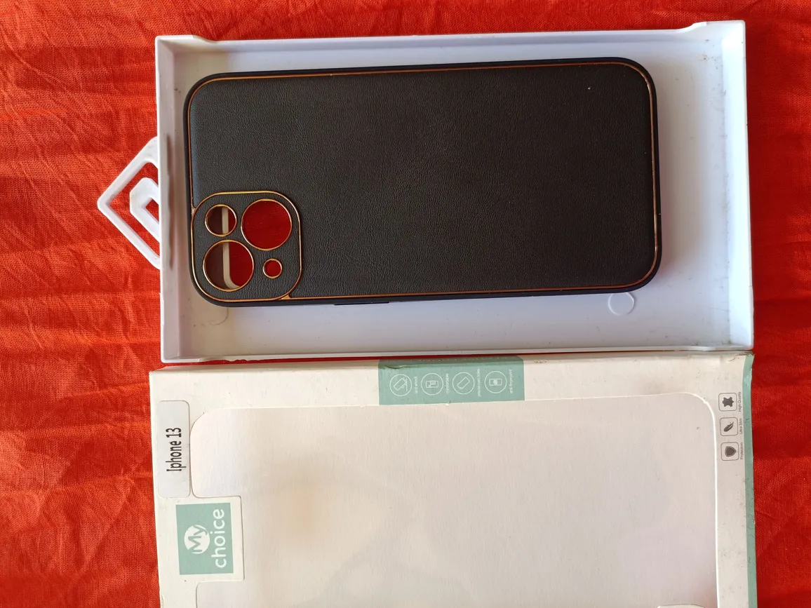 Luxury Leather Iphone 13 Back Cover - Elegant Black