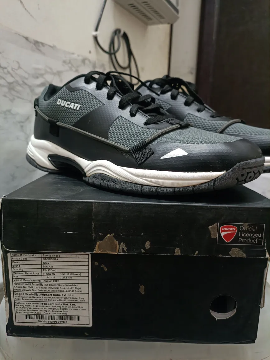 Ducati Men's Casual Sneakers UK8 Premium Quality - Black