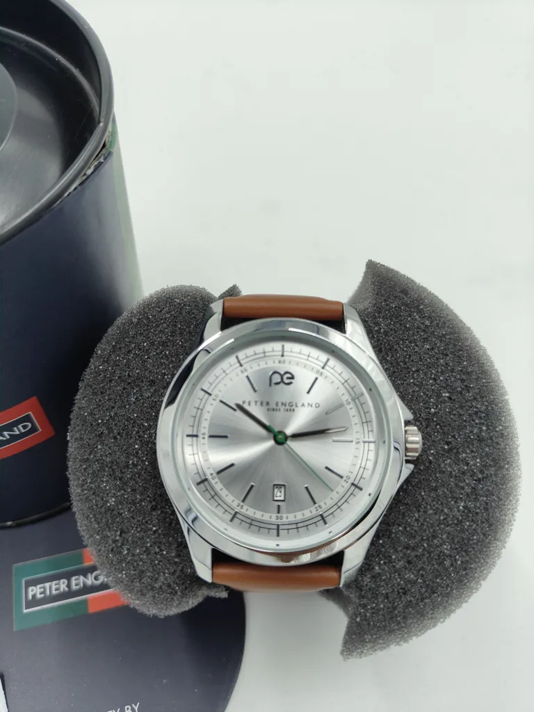 Peter England New Men Analogue Watch Silver Brown Leather