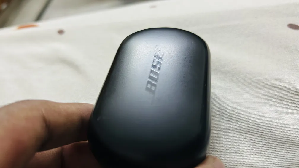 Bose New Quiet Comfort Earbuds - Black - Wireless Charging - ANC