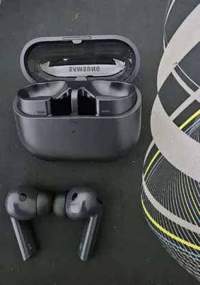 Samsung Galaxy Buds3 FE - Black - Wireless Earbuds With ANC & 360-audio