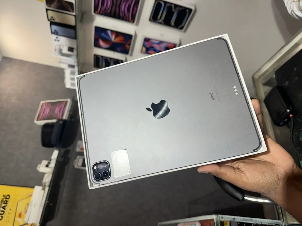 Apple Ipad Pro M1 Like New 11-inch Cellular 256GB Space Gray