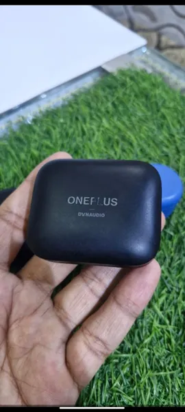 Oneplus Excellent Condition Wireless Earbuds Black ANC