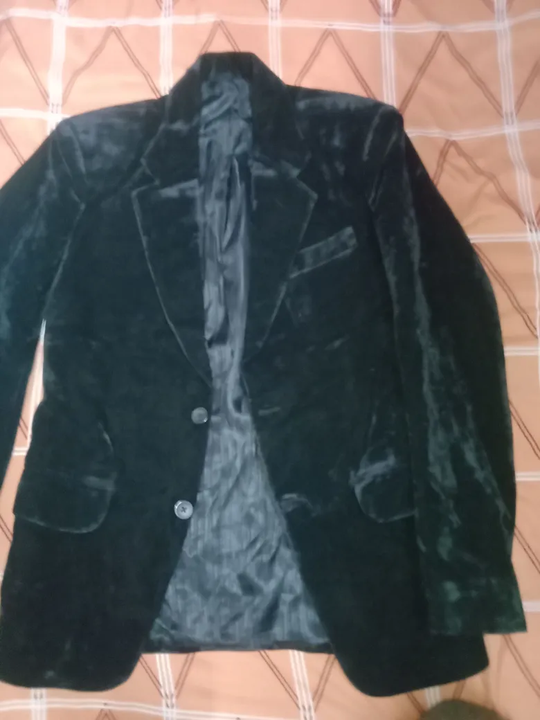 Men's Velvet Black Coat M/L - Elegant Style