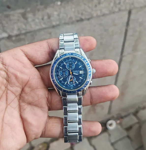 Casio Edifice EF-500 Chronograph - Pre-owned - Men's Watch - Blue Dial - 39mm - Stainless Steel