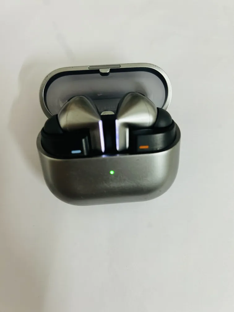 Samsung Galaxy Buds3 Pro - Used - Earbuds - Silver - Good Sound Quality