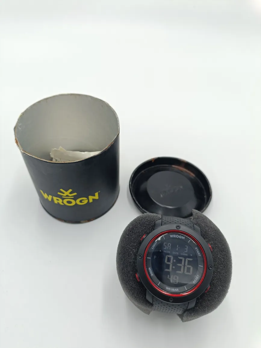 Elegant Men's Rubber Strap Digital Watch - Ideal For Gifting