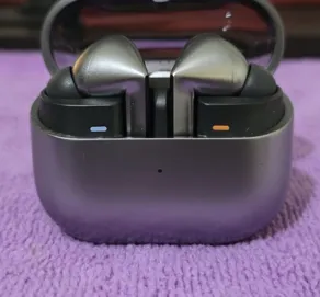 Samsung Galaxy Buds3 Pro - Used - Wireless Earbuds - Gray - No Charger