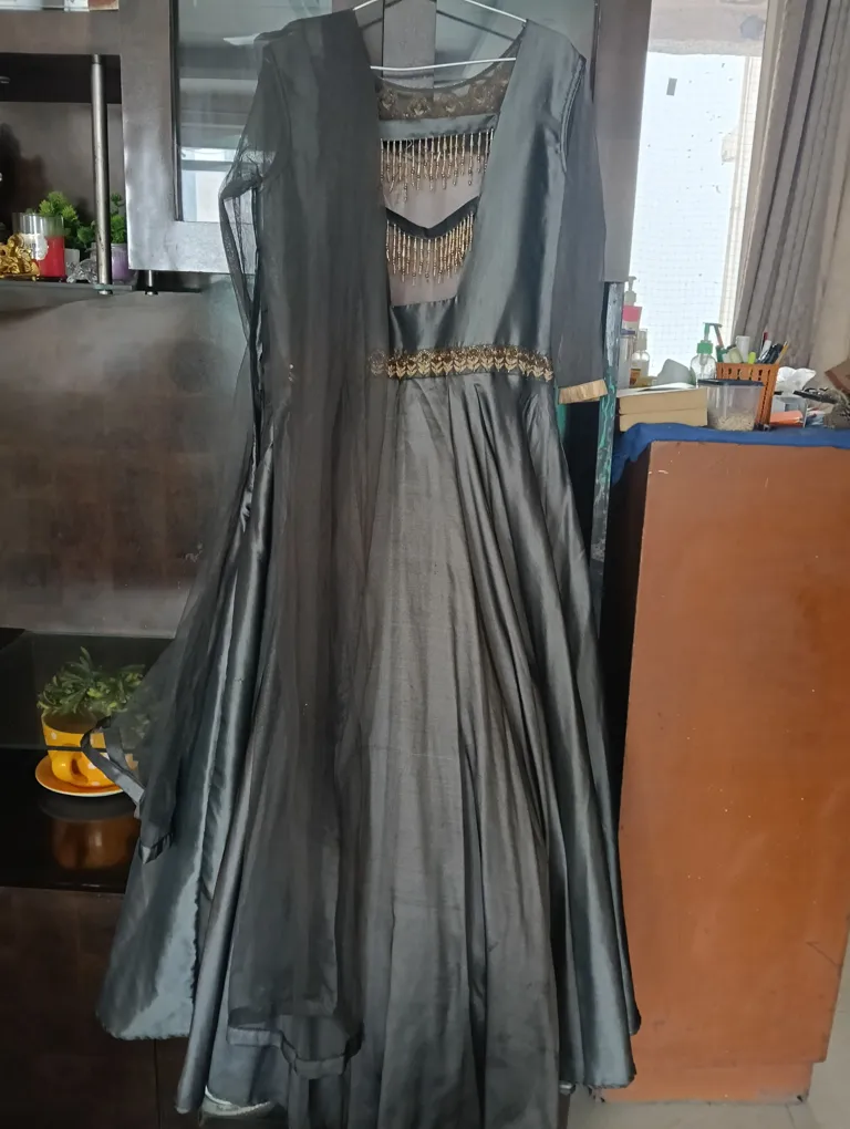 Silk Dress Kurta | Black | L | Embroidered With Net Chunni