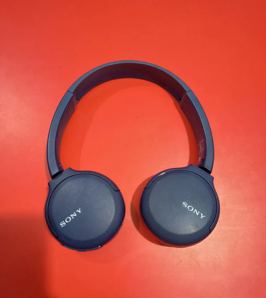 Sony WH-CH510 Wireless Headphones With Mic, 35-hr Battery