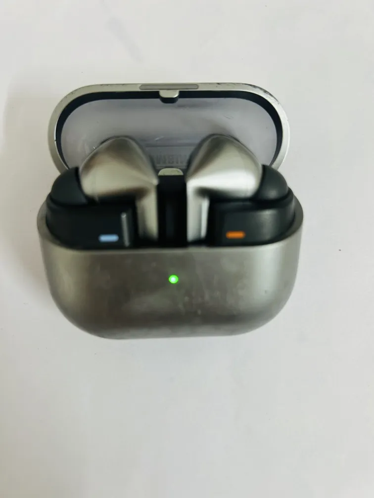 Samsung Galaxy Buds3 Pro - Used - Earbuds - Silver - Good Sound Quality