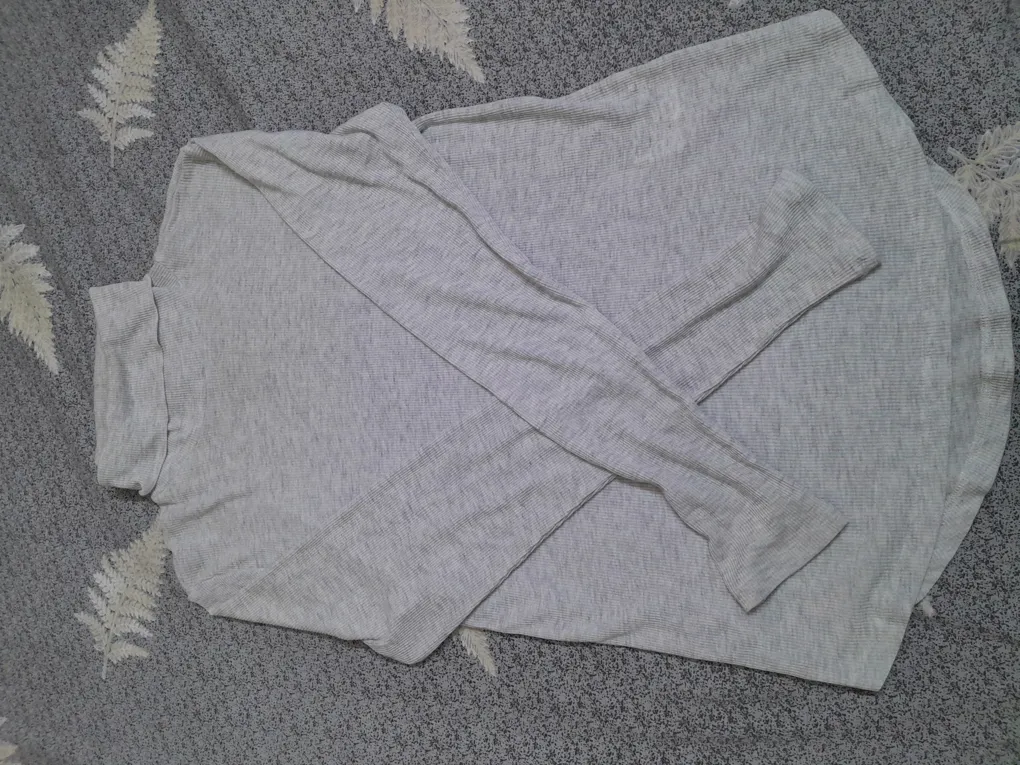 Grey Full Neck Top - Good Condition - S/M - Stretchable