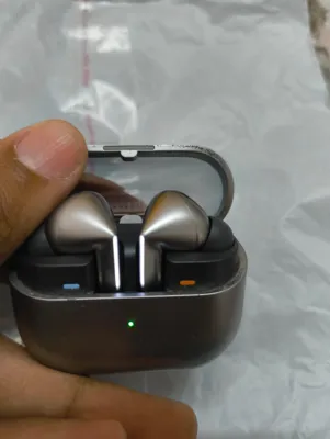 Samsung Galaxy Buds3 Pro - Used - Earbuds - Gray -