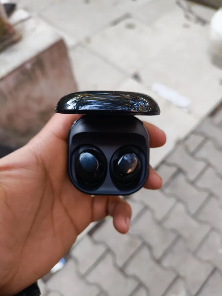 Buy used Samsung Galaxy Buds FE Wireless Earbuds - Like New Condition online on Resellpur