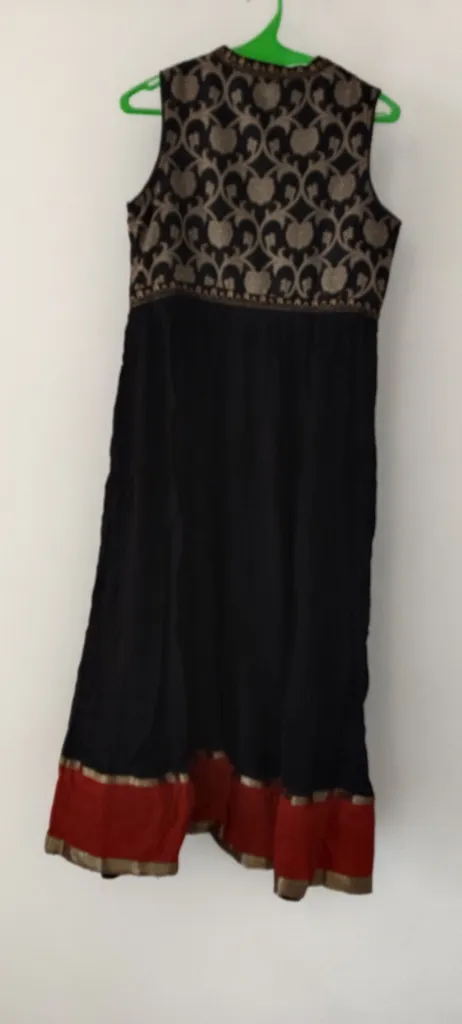 Anarkali Dress | Sleeveless | Black & Red | S/M | Elegant Design