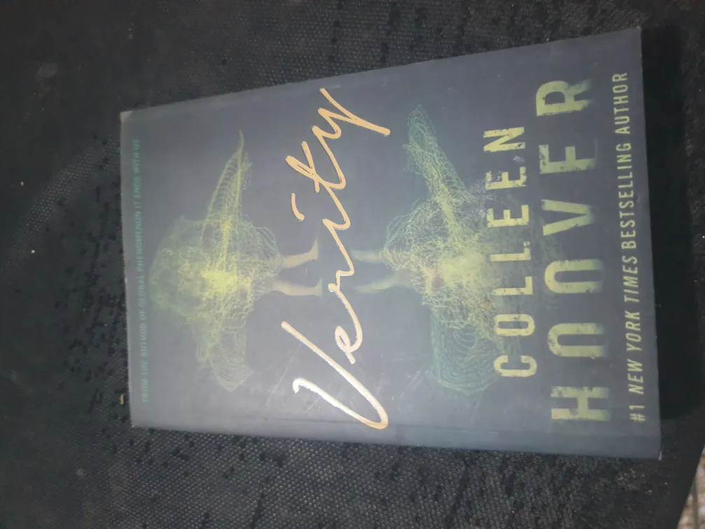 Verity By Colleen Hoover - English Paperback Novel, Under 1kg