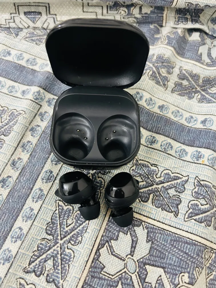 Samsung Galaxy Buds Core Like New Black Wireless Earbuds