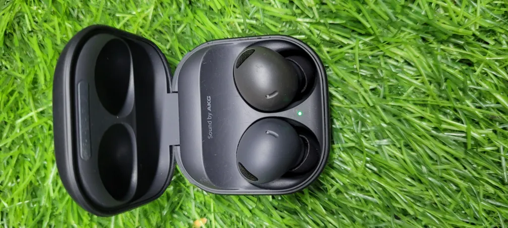 Samsung Galaxy Buds 2 Pro - Used - Black - Wireless Earbuds