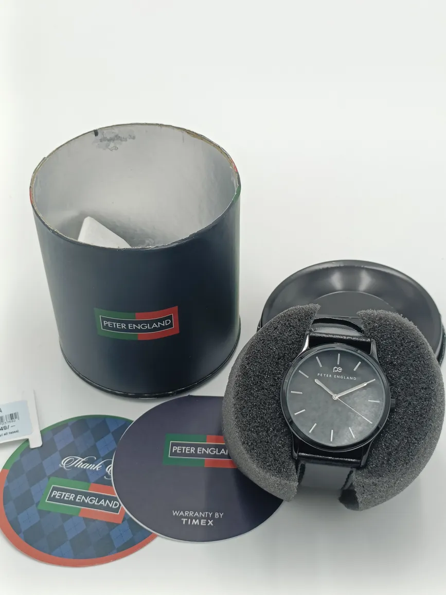 Peter England Men's Analog Watch With Leather Strap - Elegant