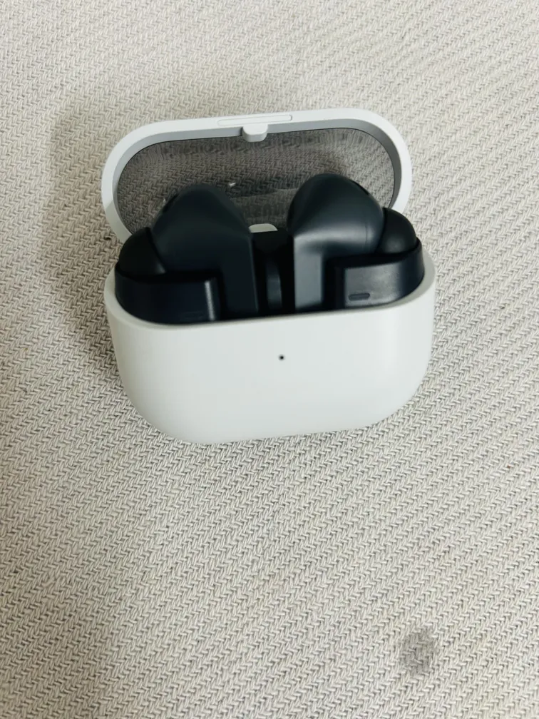 Samsung Galaxy Buds3 Fe Good Condition Wireless Earbuds Black