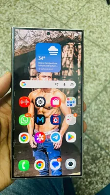 Samsung Good Condition Silver/grey Smartphone
