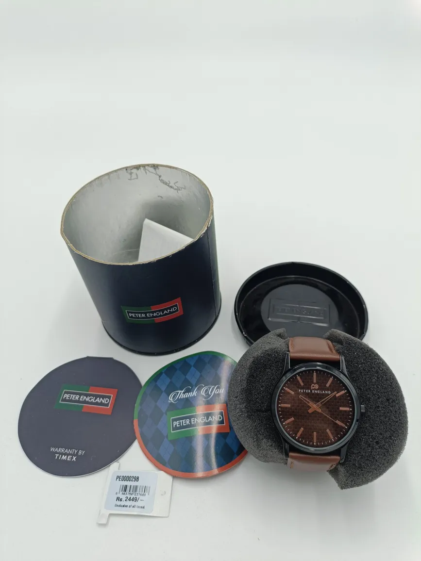 Peter England Men's Analog Watch With Leather Strap - PE000029B